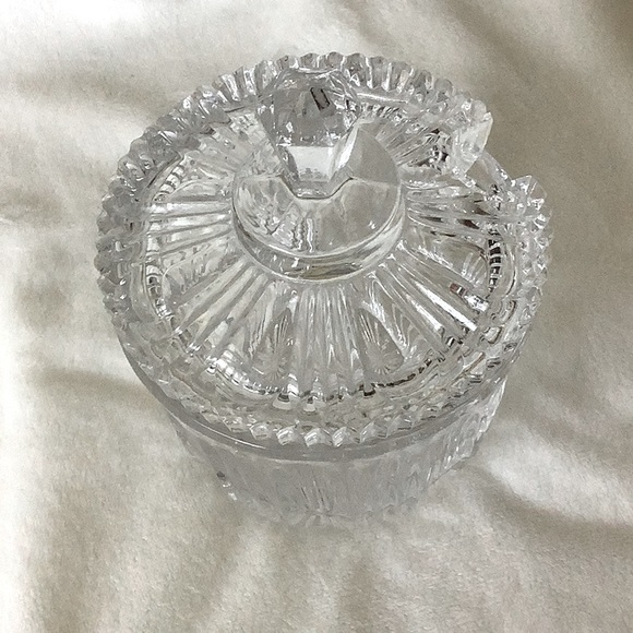 Vintage Clear Heavy Pressed Crystal Jelly/Jam/Condiment Jar with Ribbed Lid - Picture 7 of 7